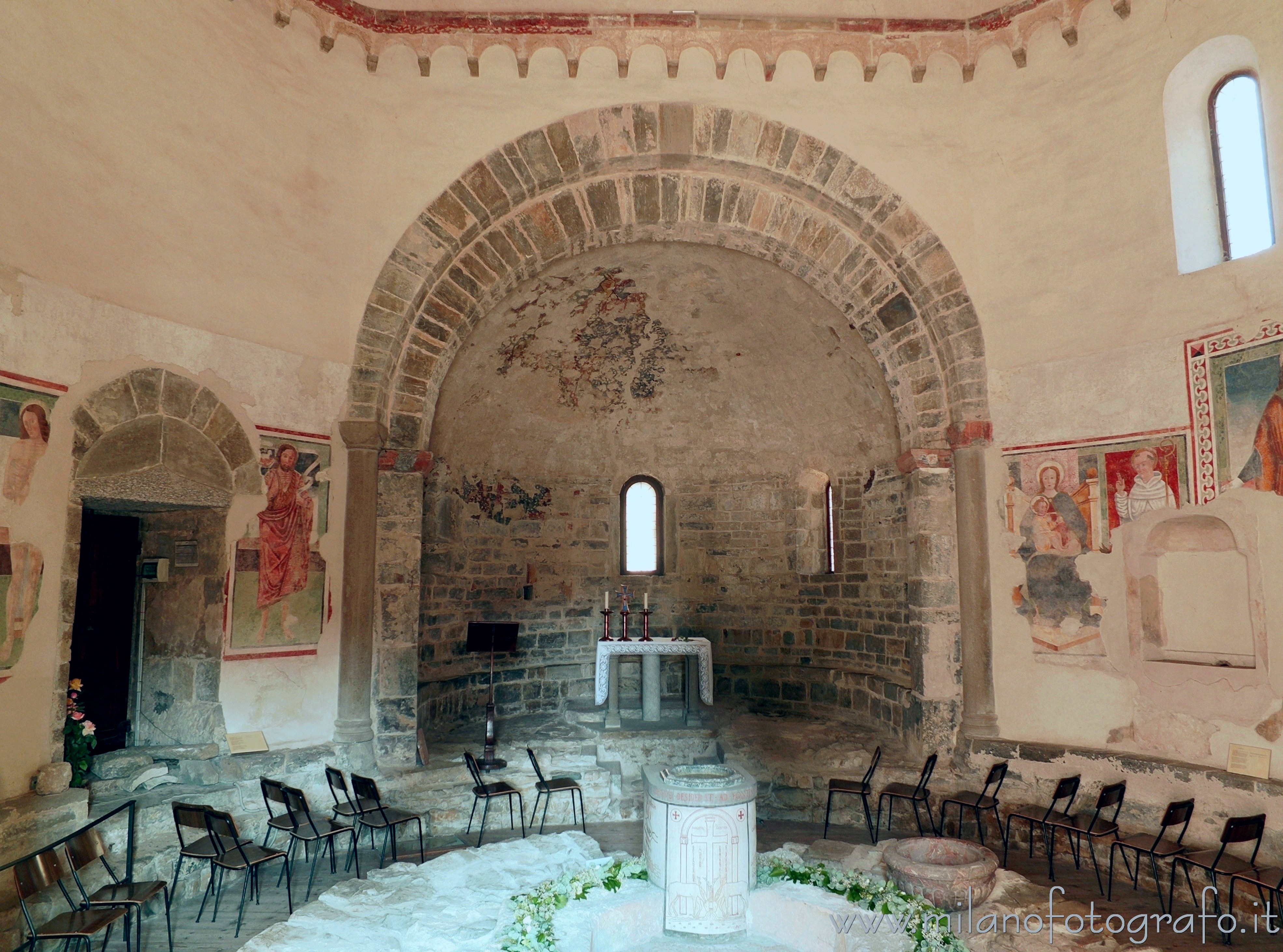 Oggiono (Lecco, Italy) - Interior of the Baptistery of St. John the Baptist